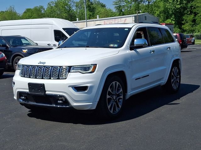 Used 2017 Jeep Grand Cherokee Overland AWD/4WD image 6