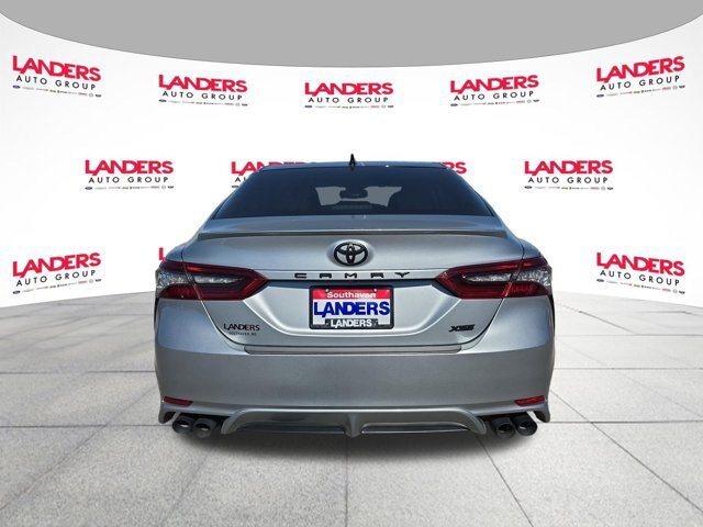 Used 2023 Toyota Camry XSE FWD image 4