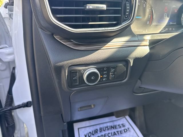 Certified 2023 Ford Explorer Limited w/ Equipment Group 301A AWD/4WD image 8