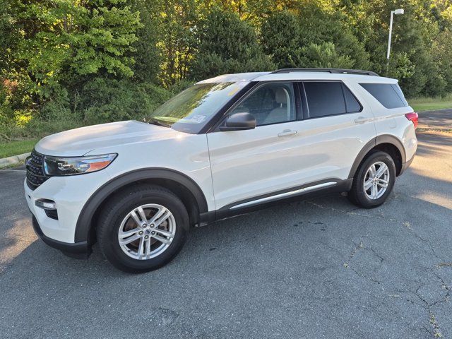 Certified 2023 Ford Explorer XLT w/ Equipment Group 202A AWD/4WD image 8