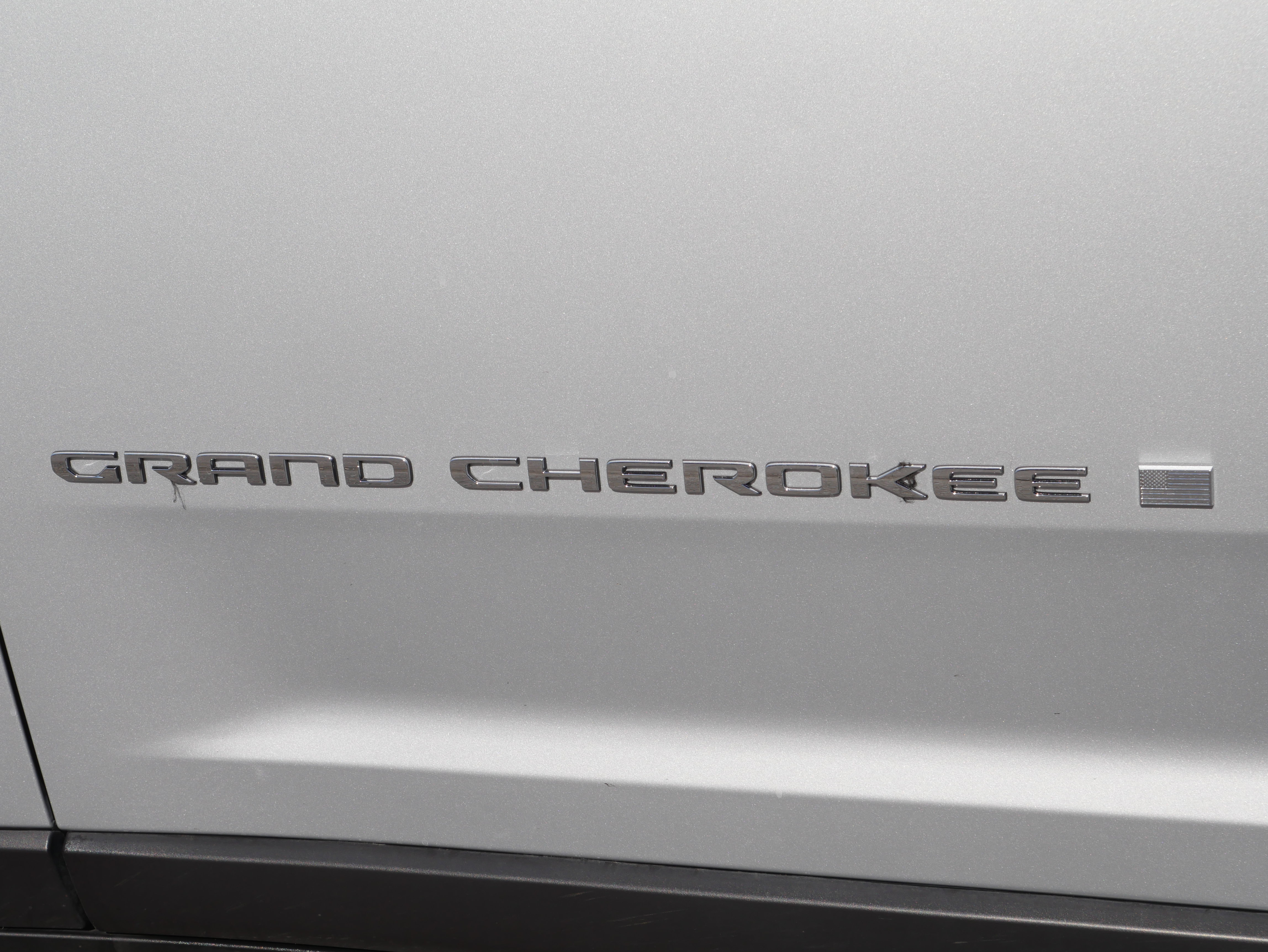 Used 2021 Jeep Grand Cherokee L Limited AWD/4WD image 18
