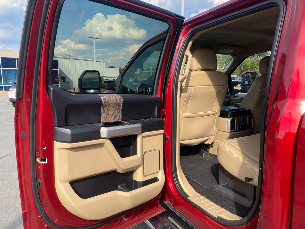 Certified 2019 Ford F250 Lariat w/ Lariat Value Package AWD/4WD image 30