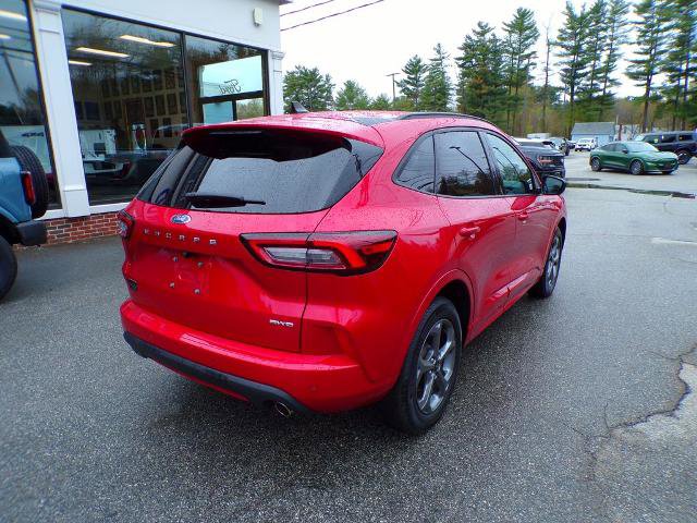 Certified 2023 Ford Escape ST-Line w/ Tech Pack #1 AWD/4WD image 10