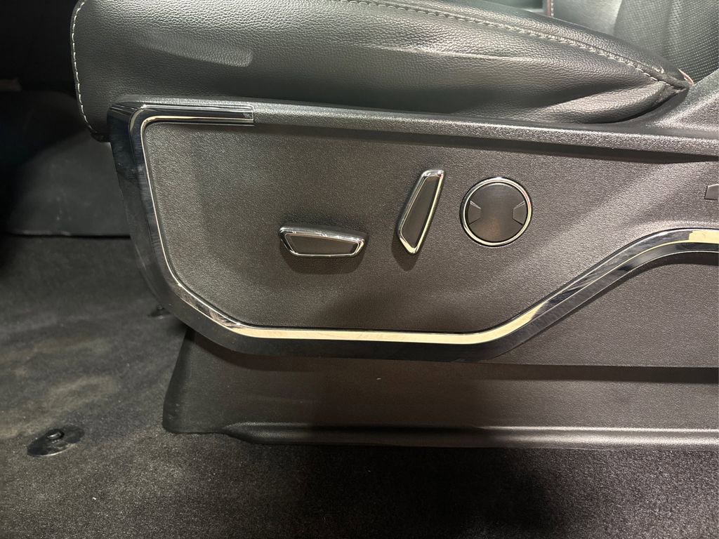 Certified 2023 Ford F150 Lariat w/ Equipment Group 502A High image 28