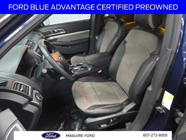 Certified 2017 Ford Explorer XLT w/ Equipment Group 202A FWD image 34