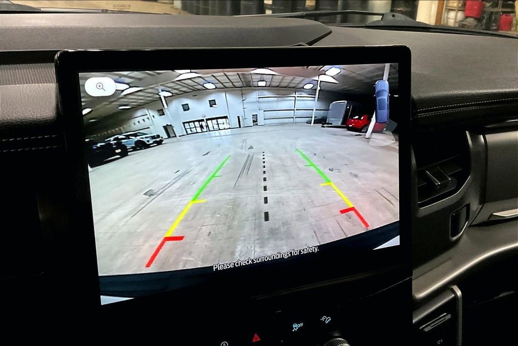 Certified 2024 Ford Expedition Max XLT image 20