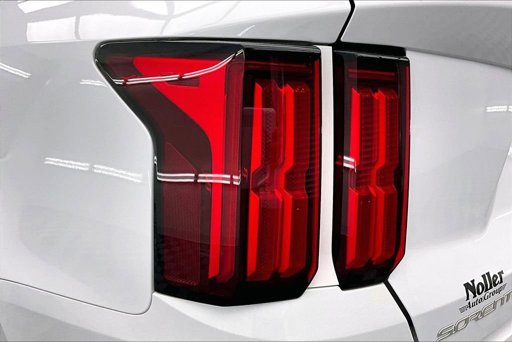 Used 2023 Kia Sorento SX AWD/4WD image 31