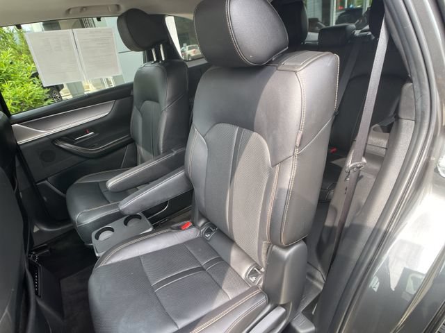 Used 2025 MAZDA CX-90 3.3 Turbo w/ Preferred Package AWD/4WD image 37