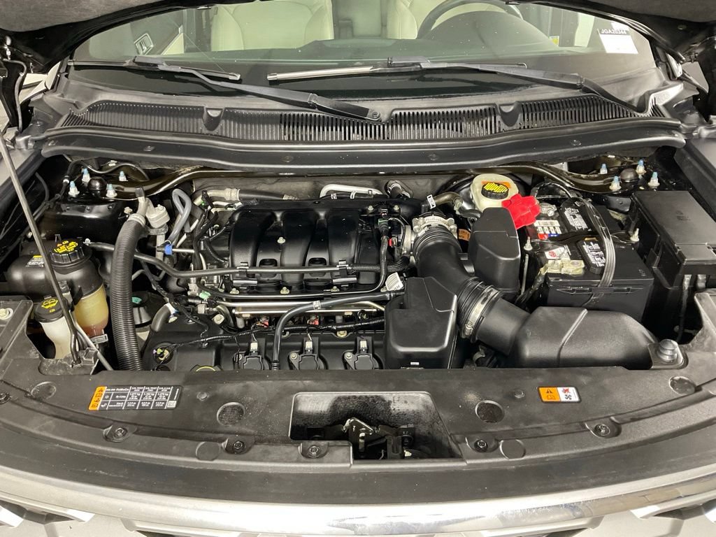 Certified 2018 Ford Explorer Limited FWD image 9