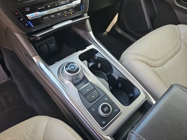 Certified 2020 Ford Explorer Platinum w/ Premium Technology Package AWD/4WD image 22