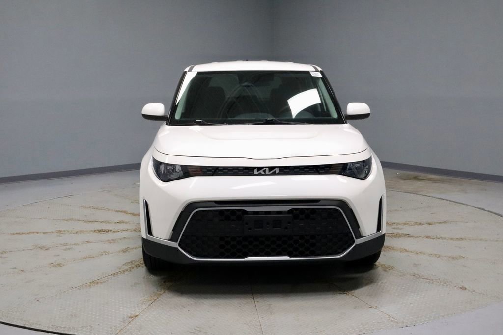 Used 2025 Kia Soul LX w/ LX Technology Package image 8