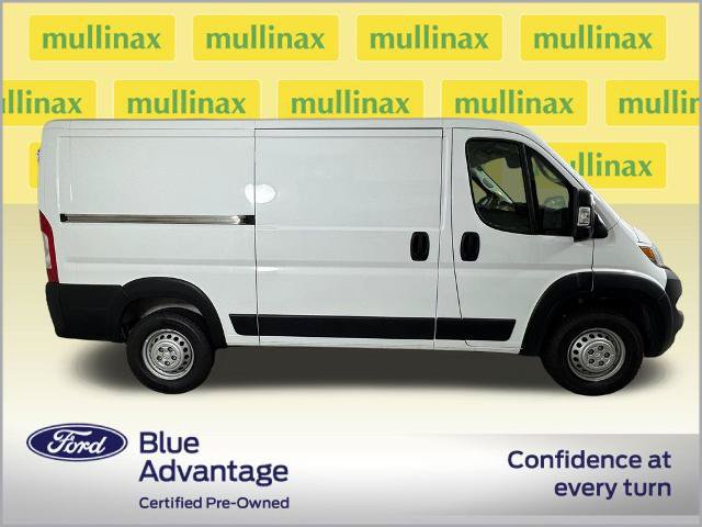 Used 2025 RAM ProMaster 2500 w/ Convenience Group FWD image 2