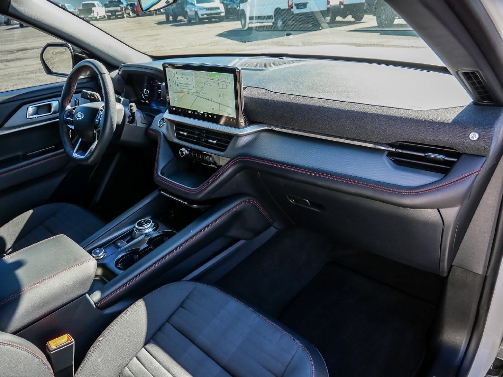 Certified 2025 Ford Explorer ST-Line RWD image 17