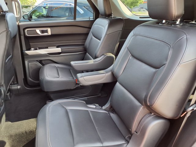 Certified 2024 Ford Explorer XLT w/ Equipment Group 202A AWD/4WD image 7