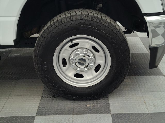 Certified 2023 Ford F250 XL w/ Snow Plow/Camper Package AWD/4WD image 17