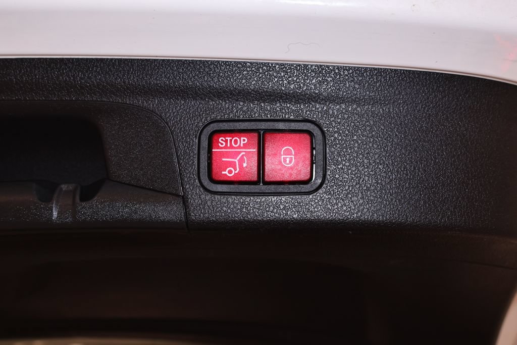Used 2021 Mercedes-Benz GLE 350 4MATIC image 39
