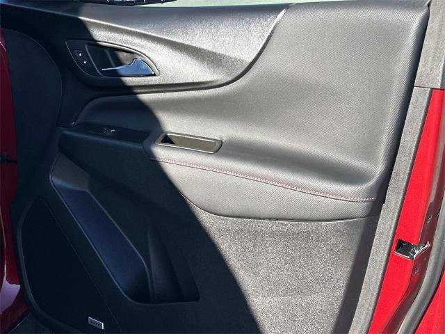 Used 2023 Chevrolet Equinox RS w/ RS Leather Package image 25