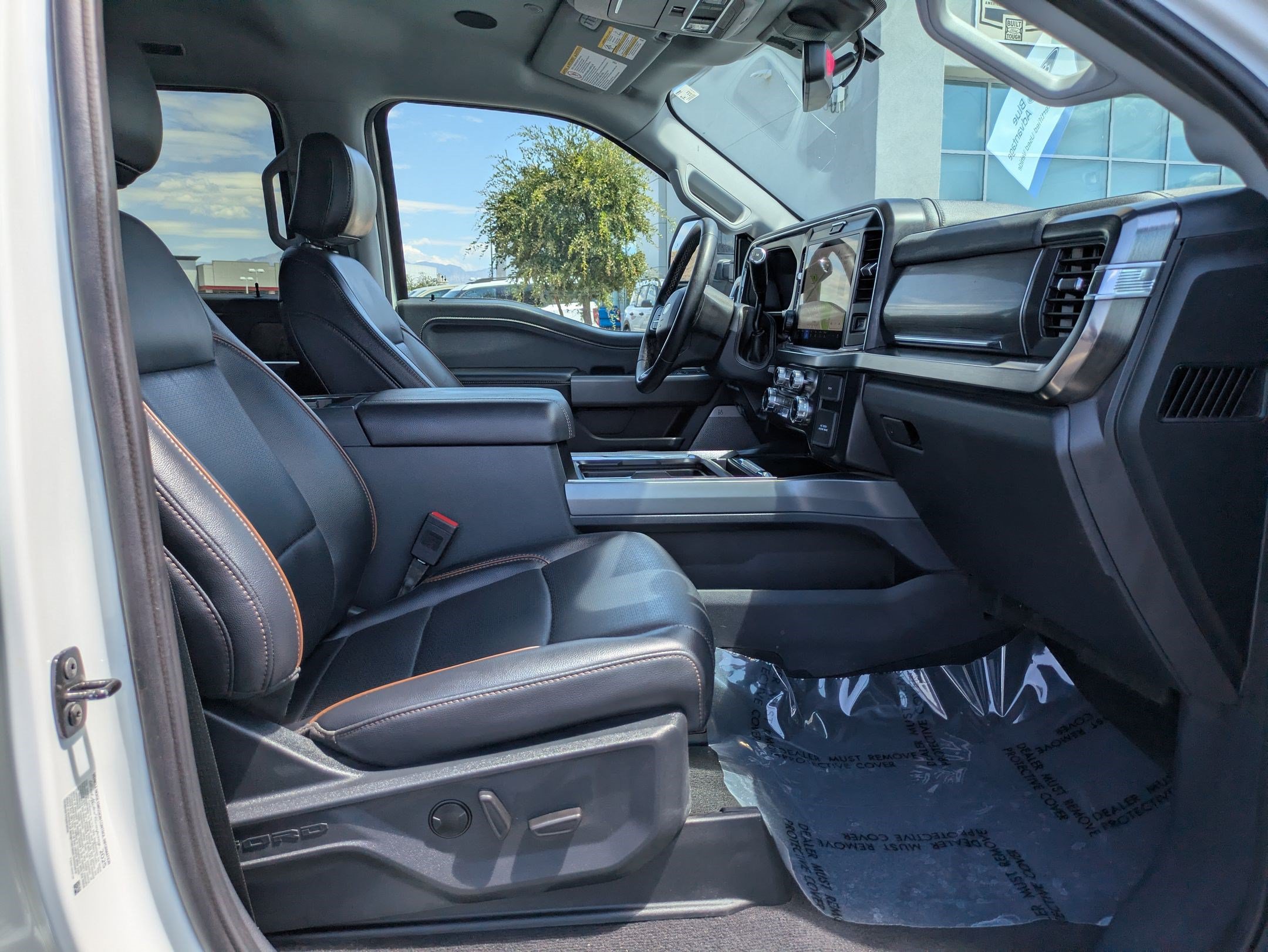 Certified 2025 Ford F350 Lariat w/ Lariat Ultimate Package AWD/4WD image 31