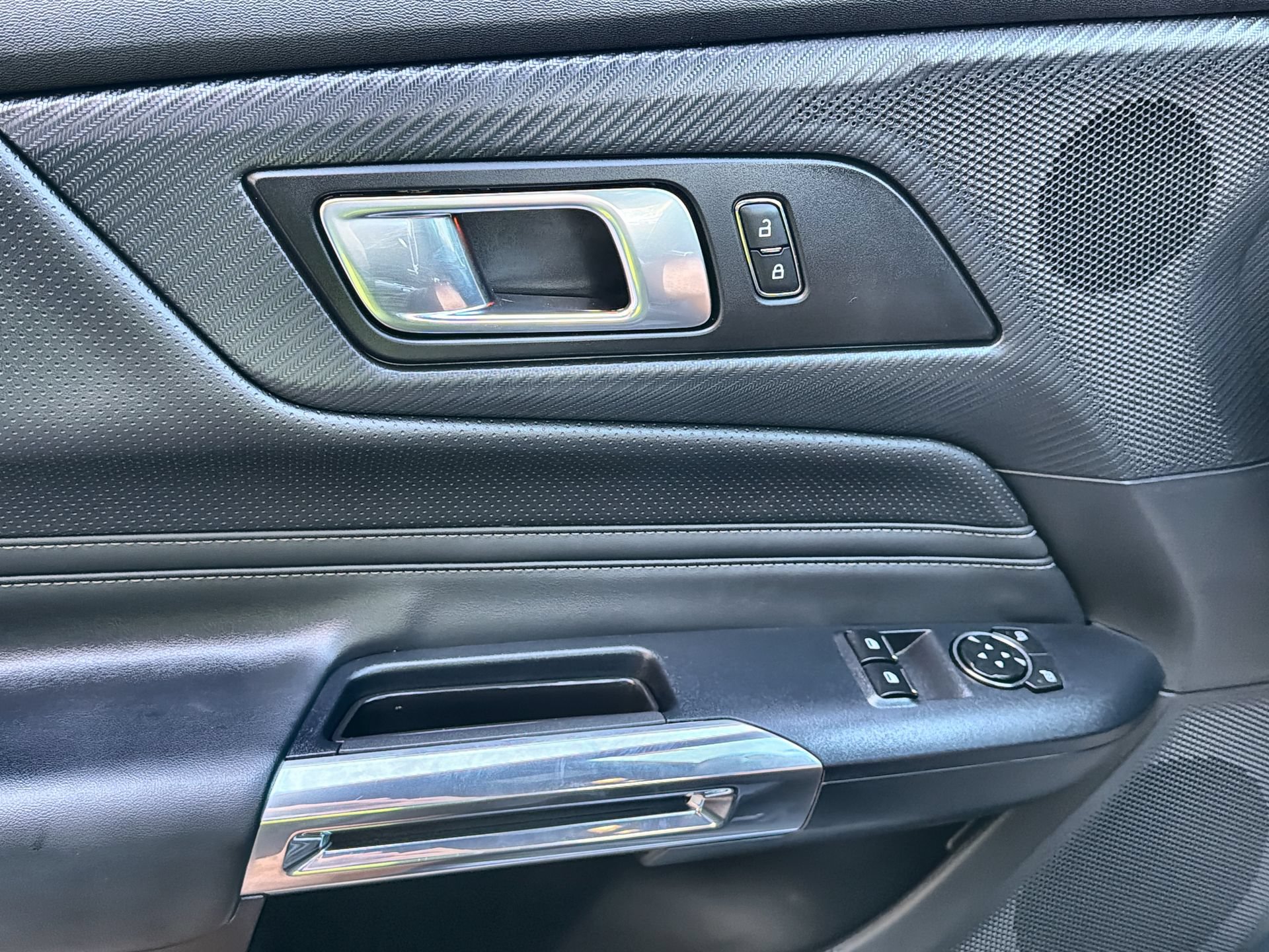 Certified 2025 Ford Mustang GT Premium RWD image 13