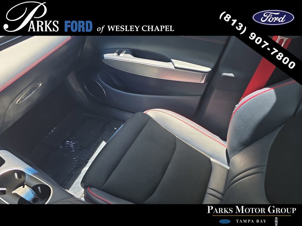 Used 2023 Genesis GV70 2.5T w/ Sport Prestige Package AWD/4WD image 14