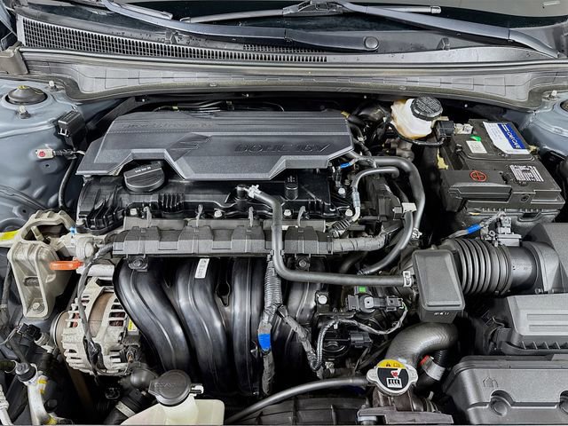 Used 2022 Hyundai Elantra SEL w/ Convenience + Premium Package image 34