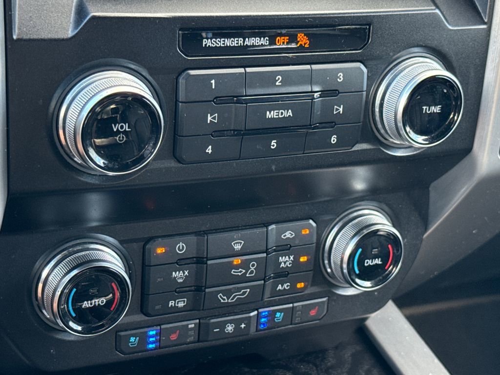 Certified 2020 Ford F150 Platinum w/ Equipment Group 701A Luxury image 23