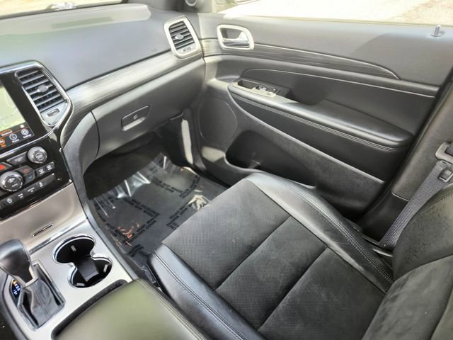 Used 2021 Jeep Grand Cherokee Laredo X AWD/4WD image 15