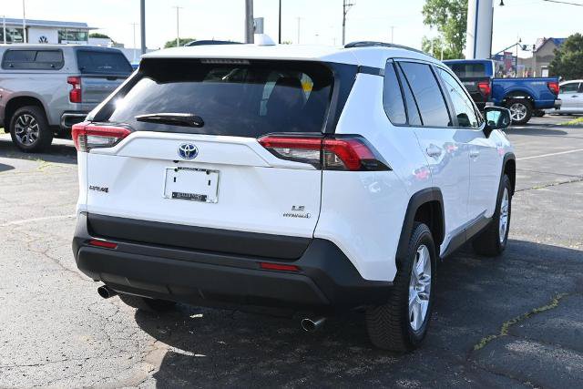 Used 2021 Toyota RAV4 LE AWD/4WD image 9