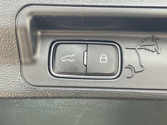 Certified 2023 Ford Explorer XLT w/ Equipment Group 202A image 13