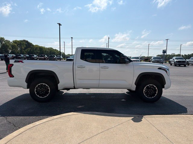 Used 2023 Toyota Tundra SR5 w/ SR5 Convenience Package AWD/4WD image 4