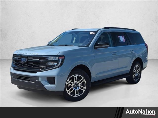 Certified 2025 Ford Expedition Active image 6