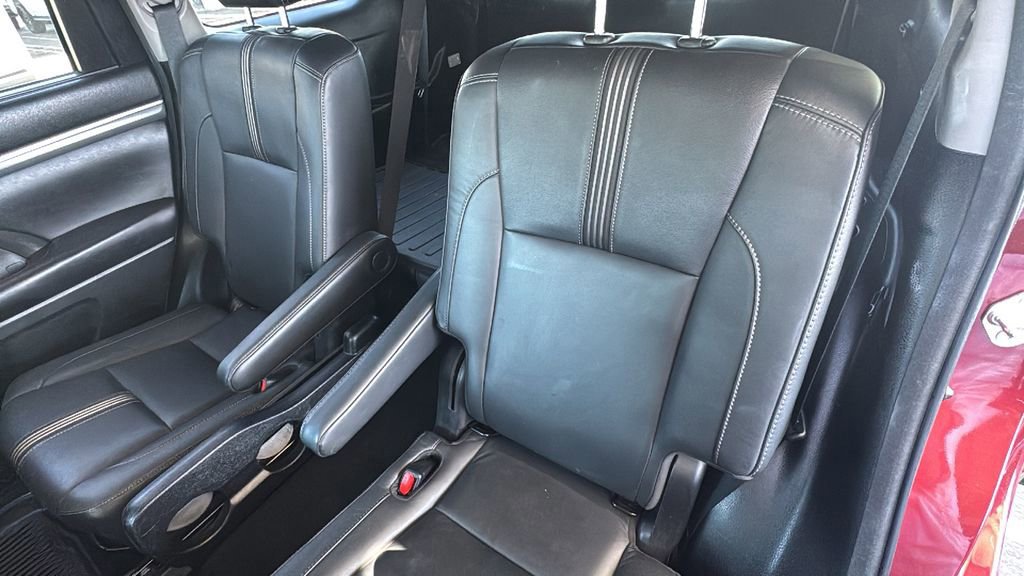 Used 2017 Toyota Highlander SE image 23