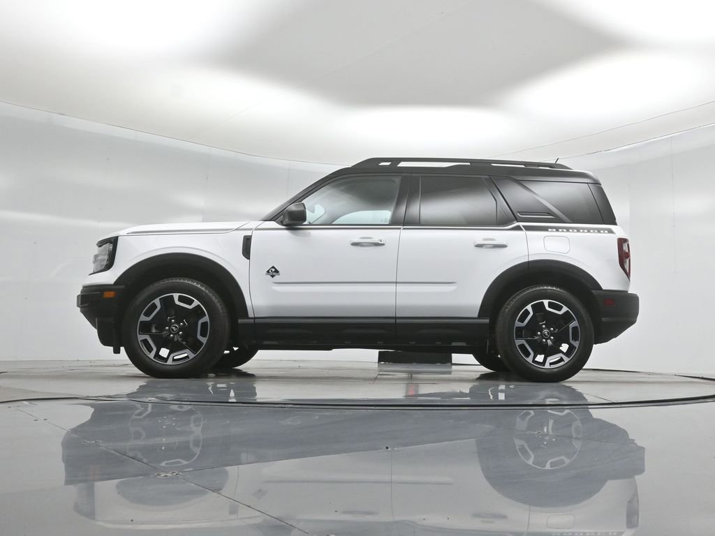 Certified 2024 Ford Bronco Sport Outer Banks w/ Topo Graphic Package AWD/4WD image 7