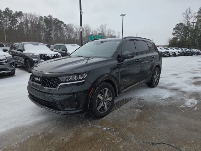 Used 2022 Kia Sorento S w/ Panoramic Sunroof Package image 3
