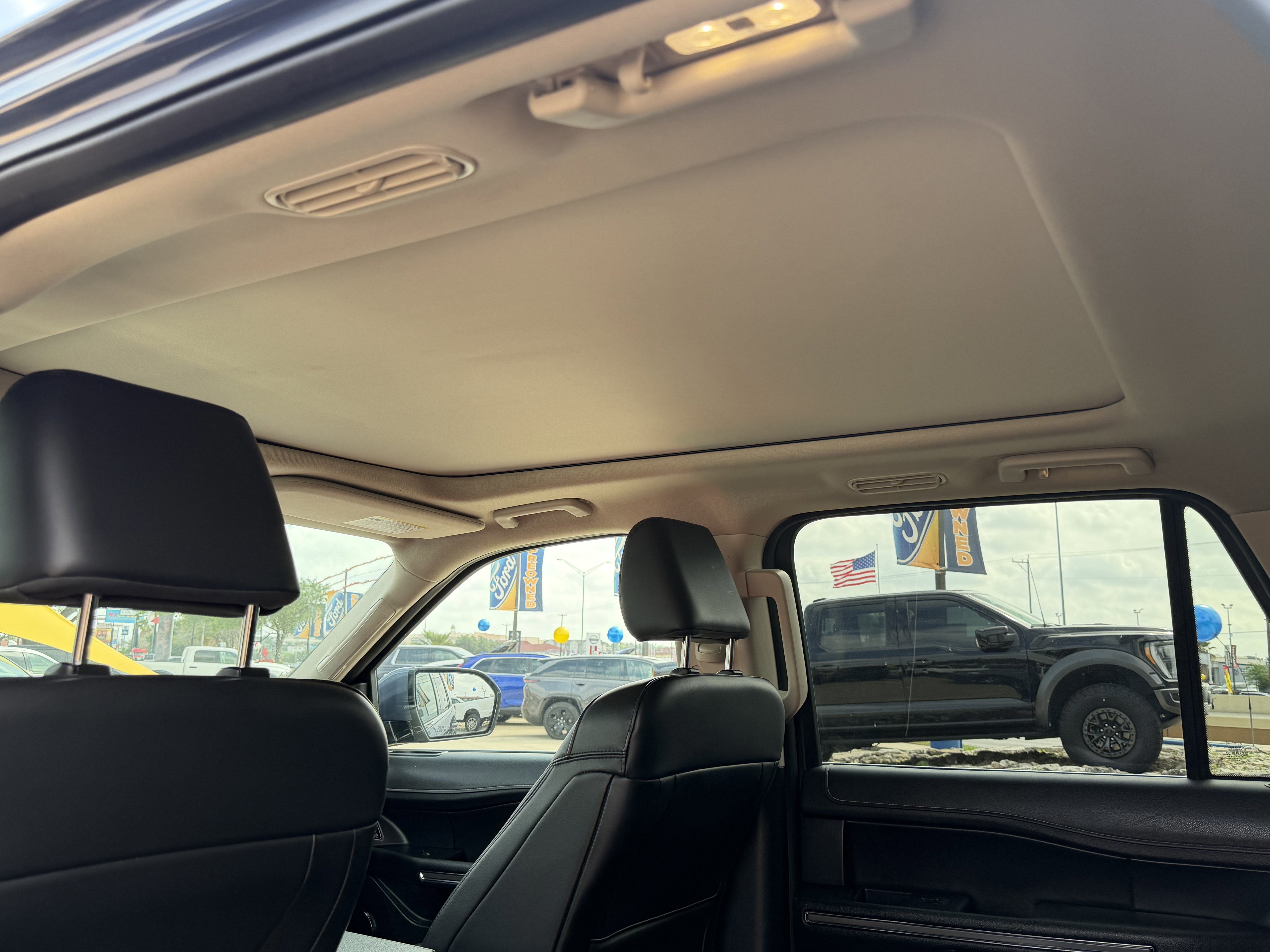 Certified 2022 Ford Expedition XLT image 14