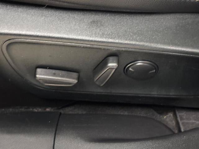 Certified 2022 Ford Escape Titanium w/ Titanium Elite Package AWD/4WD image 19