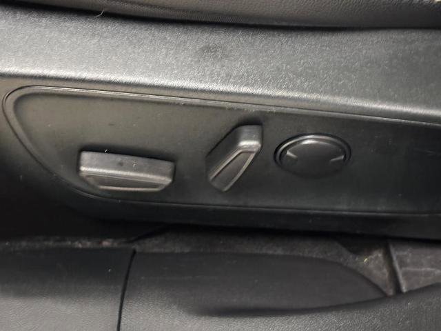 Certified 2022 Ford Escape Titanium w/ Titanium Elite Package AWD/4WD image 19