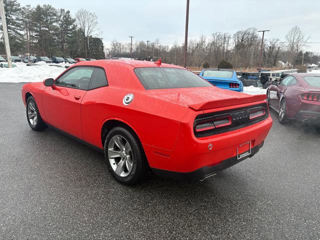 Used 2019 Dodge Challenger SXT w/ Driver Convenience Group image 3