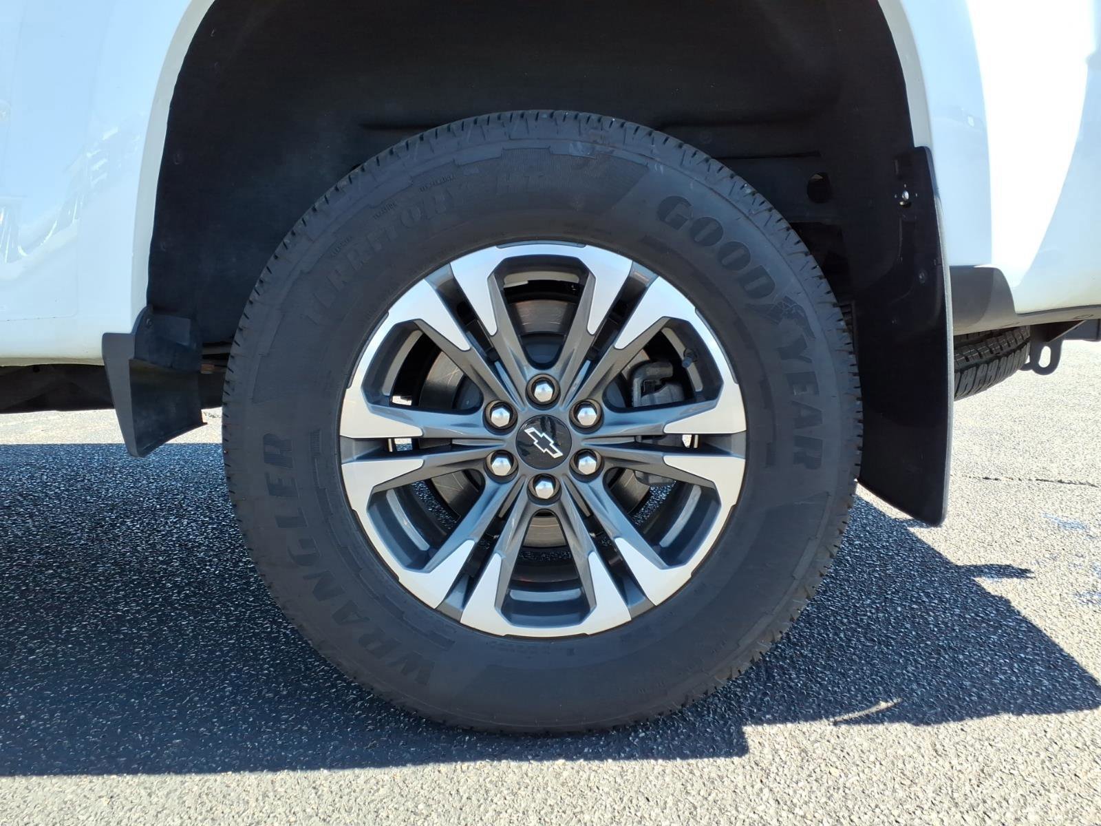 Used 2022 Chevrolet Colorado Z71 image 11