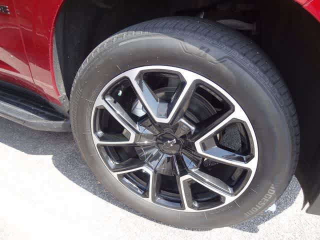 Used 2024 Chevrolet Tahoe RST w/ Luxury Package AWD/4WD image 12
