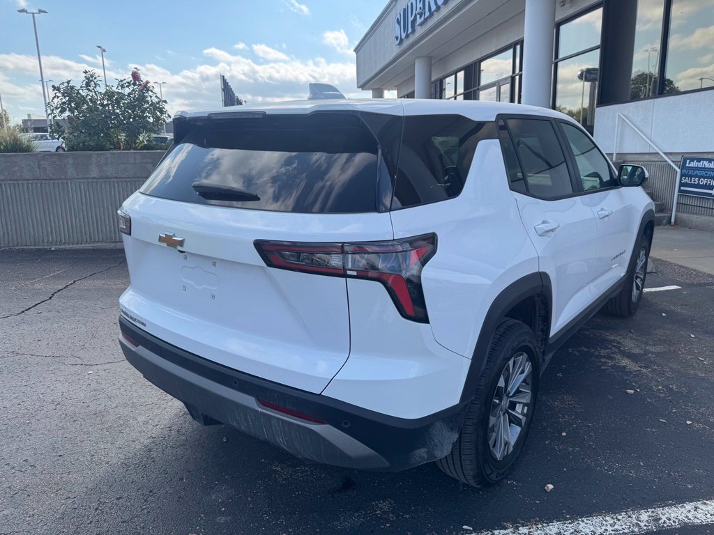 Used 2025 Chevrolet Equinox LT AWD/4WD image 7