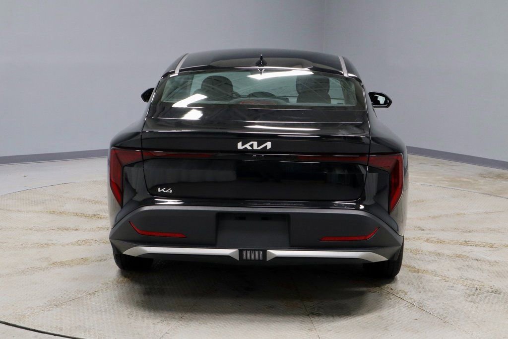 Used 2025 Kia K4 LXS image 4