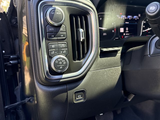 Used 2023 GMC Sierra 2500 Denali w/ Denali Ultimate Package AWD/4WD image 14