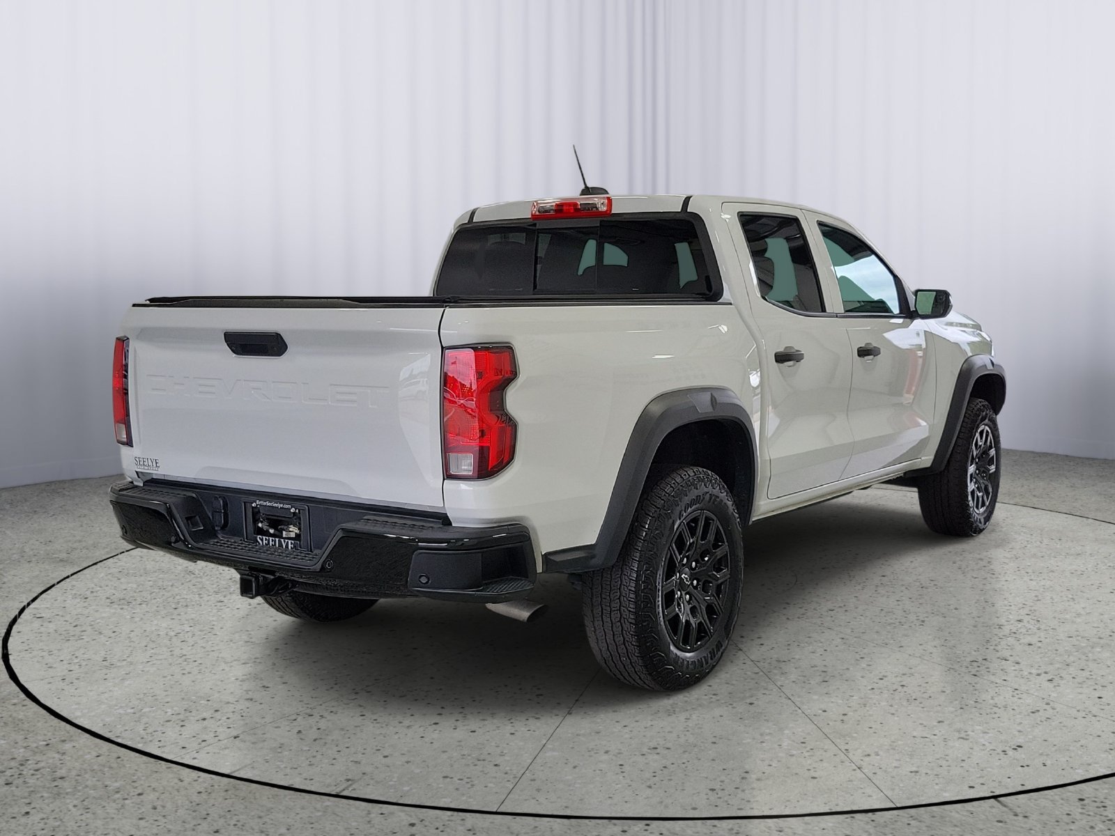 Used 2025 Chevrolet Colorado Trail Boss AWD/4WD image 2