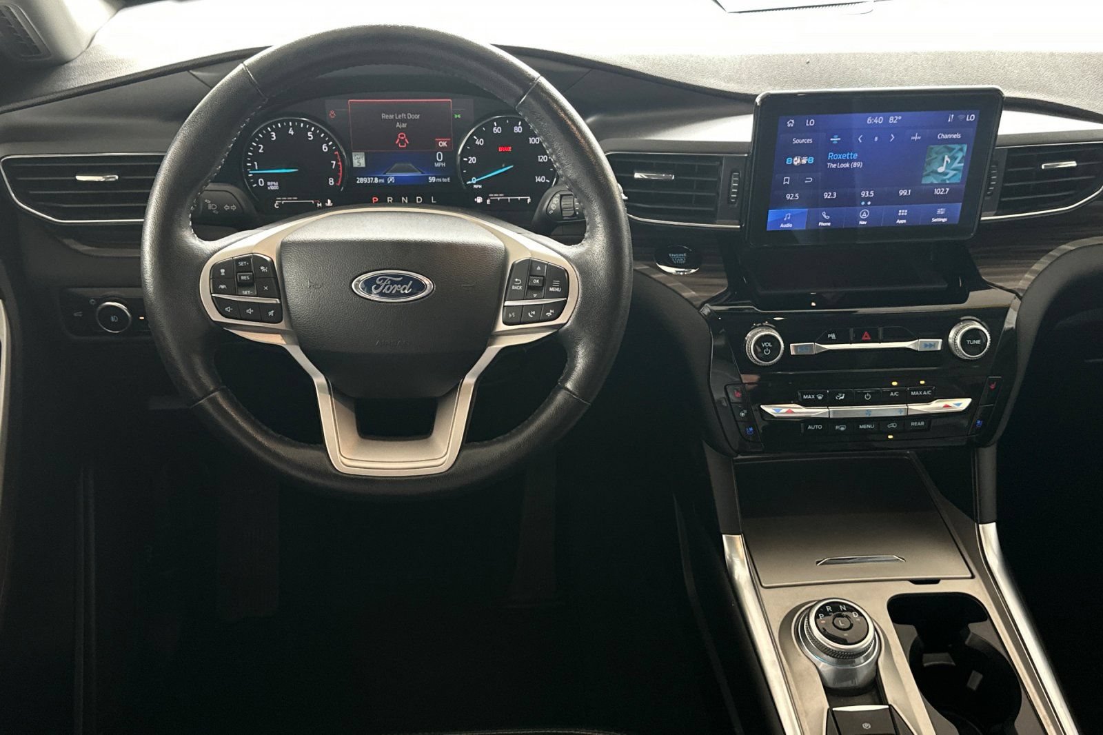 Certified 2024 Ford Explorer Limited AWD/4WD image 13