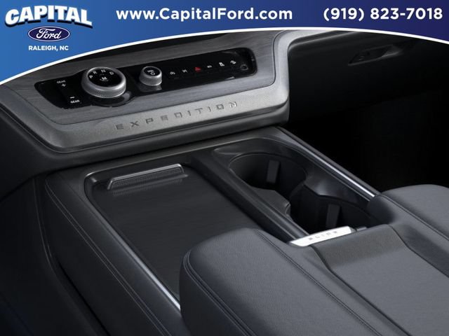 Certified 2025 Ford Expedition Platinum w/ Driver's Package AWD/4WD image 15