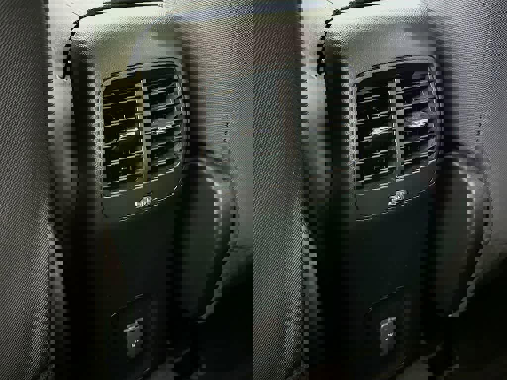 Certified 2020 Ford Escape SE image 13