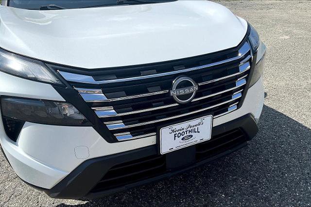 Used 2024 Nissan Rogue SV AWD/4WD image 28