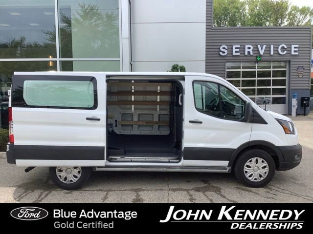 Certified 2025 Ford Transit 250 Low Roof w/ Exterior Upgrade Package RWD image 3