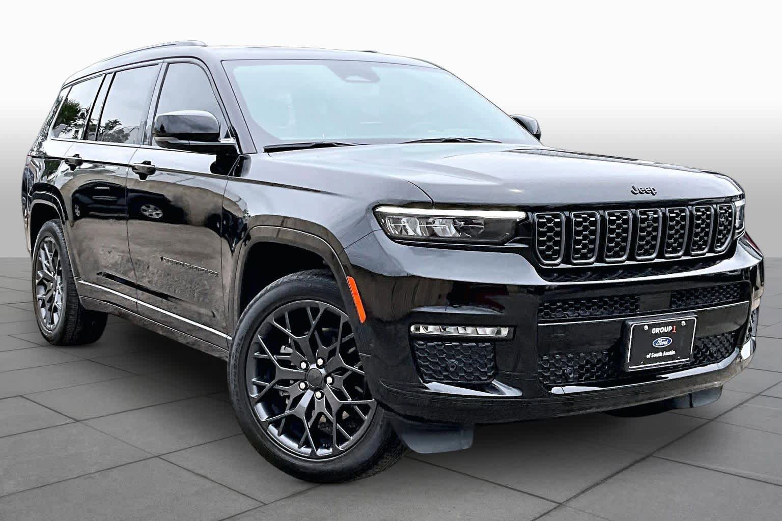 Used 2025 Jeep Grand Cherokee L Summit AWD/4WD image 3